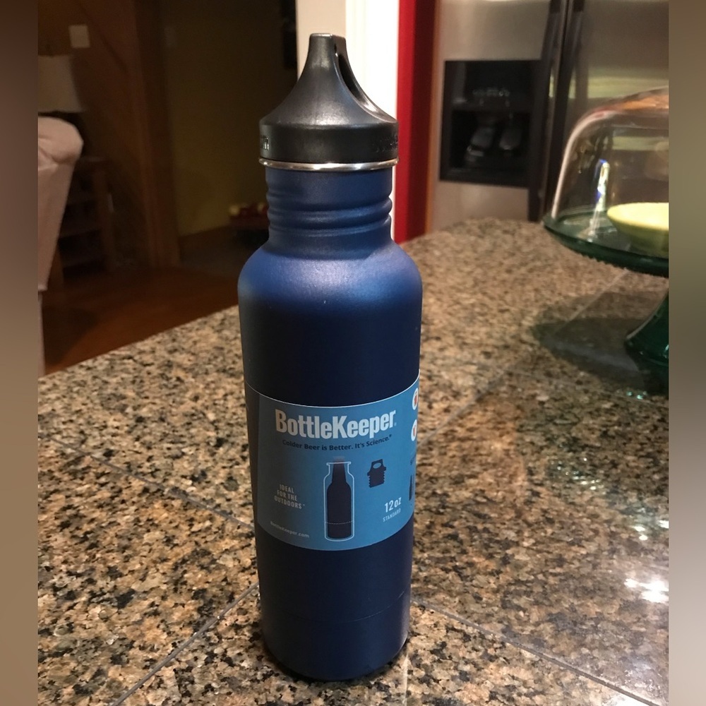NWT Bottle keeper! - Picture 1 of 3